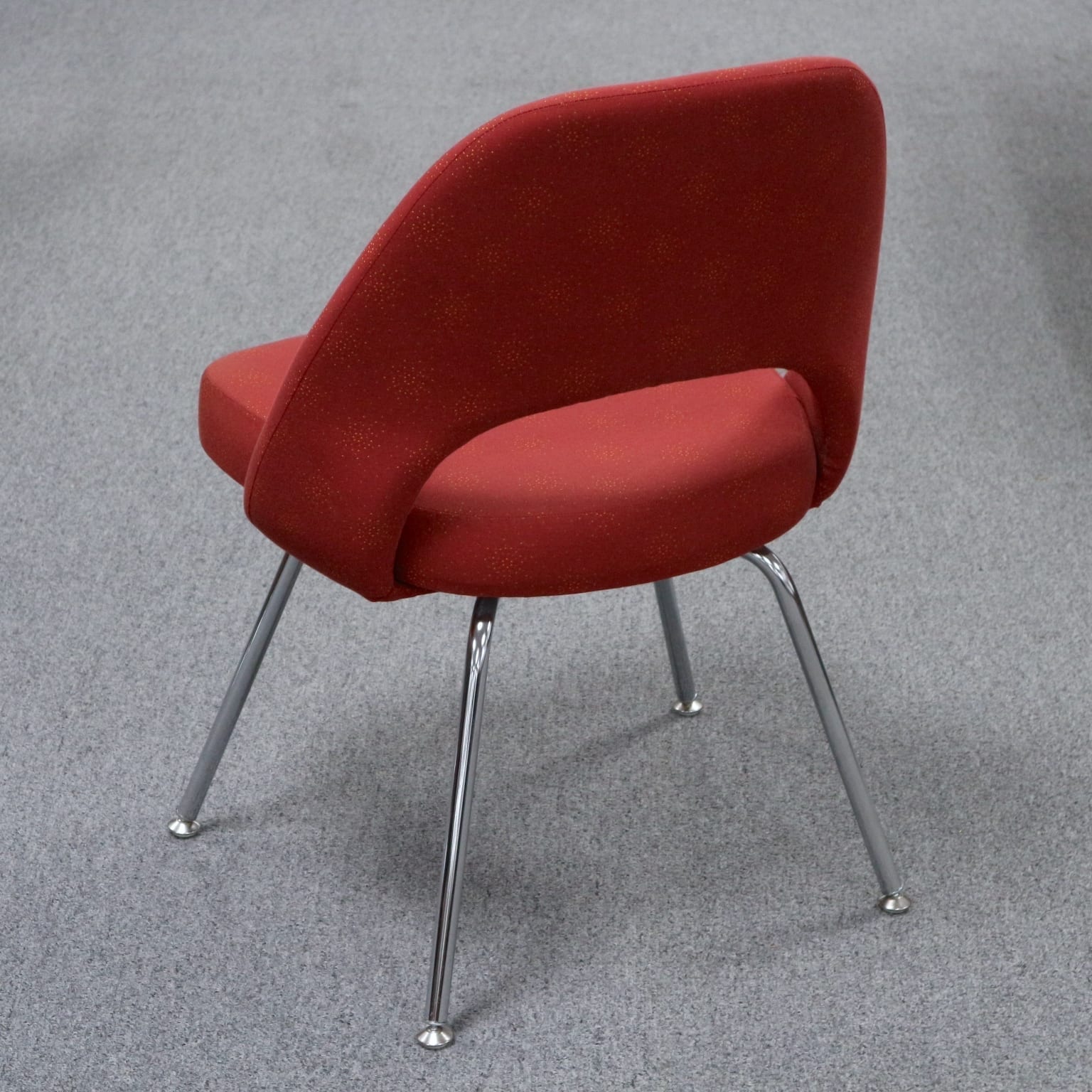 Saarinen executive armless chair Clearance