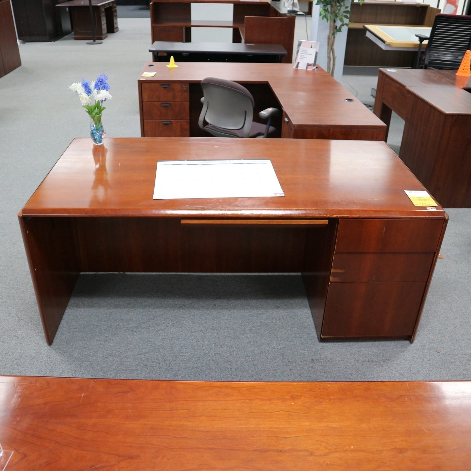 National Desk Office Furniture Liquidations