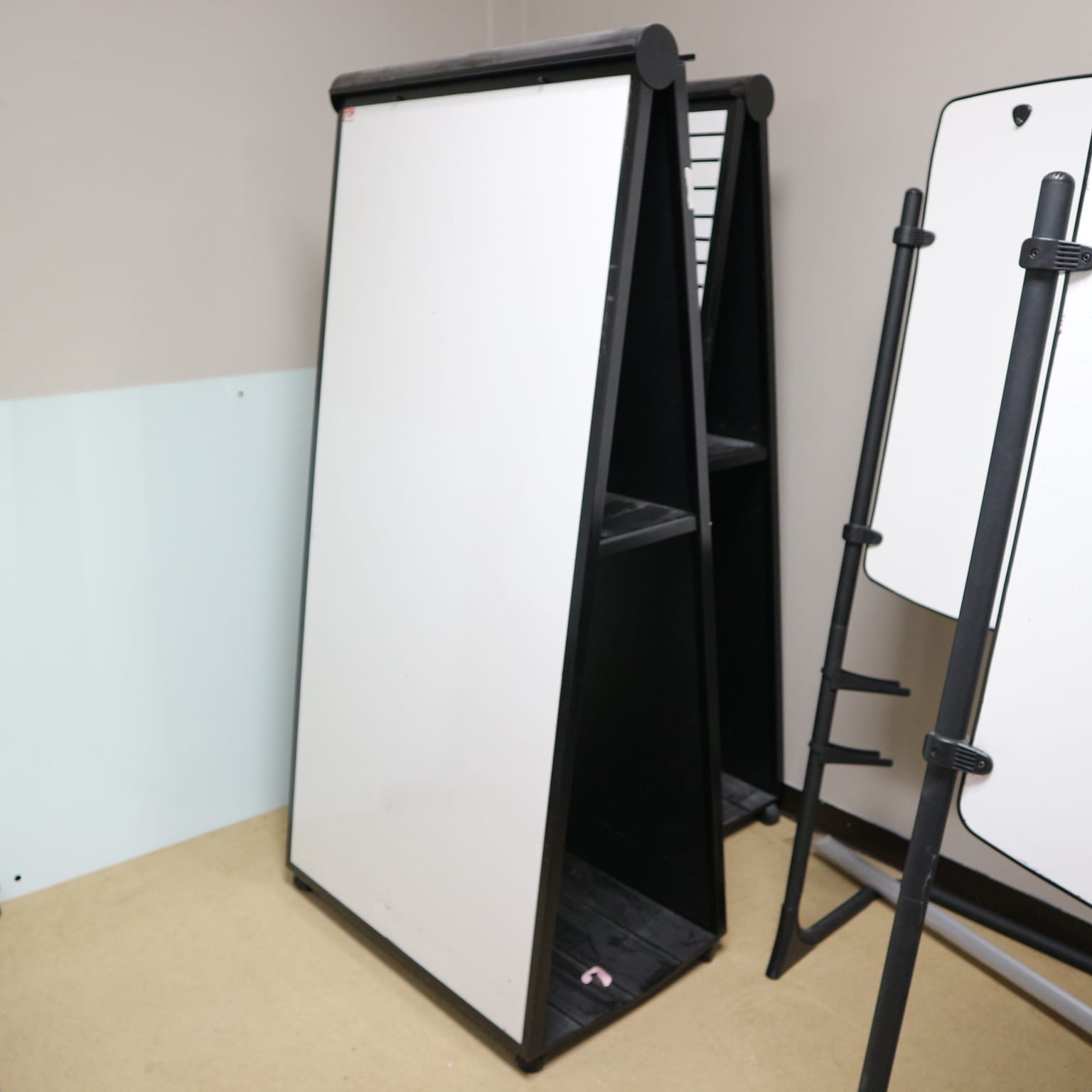 Whiteboard white Stand Office Furniture Liquidations