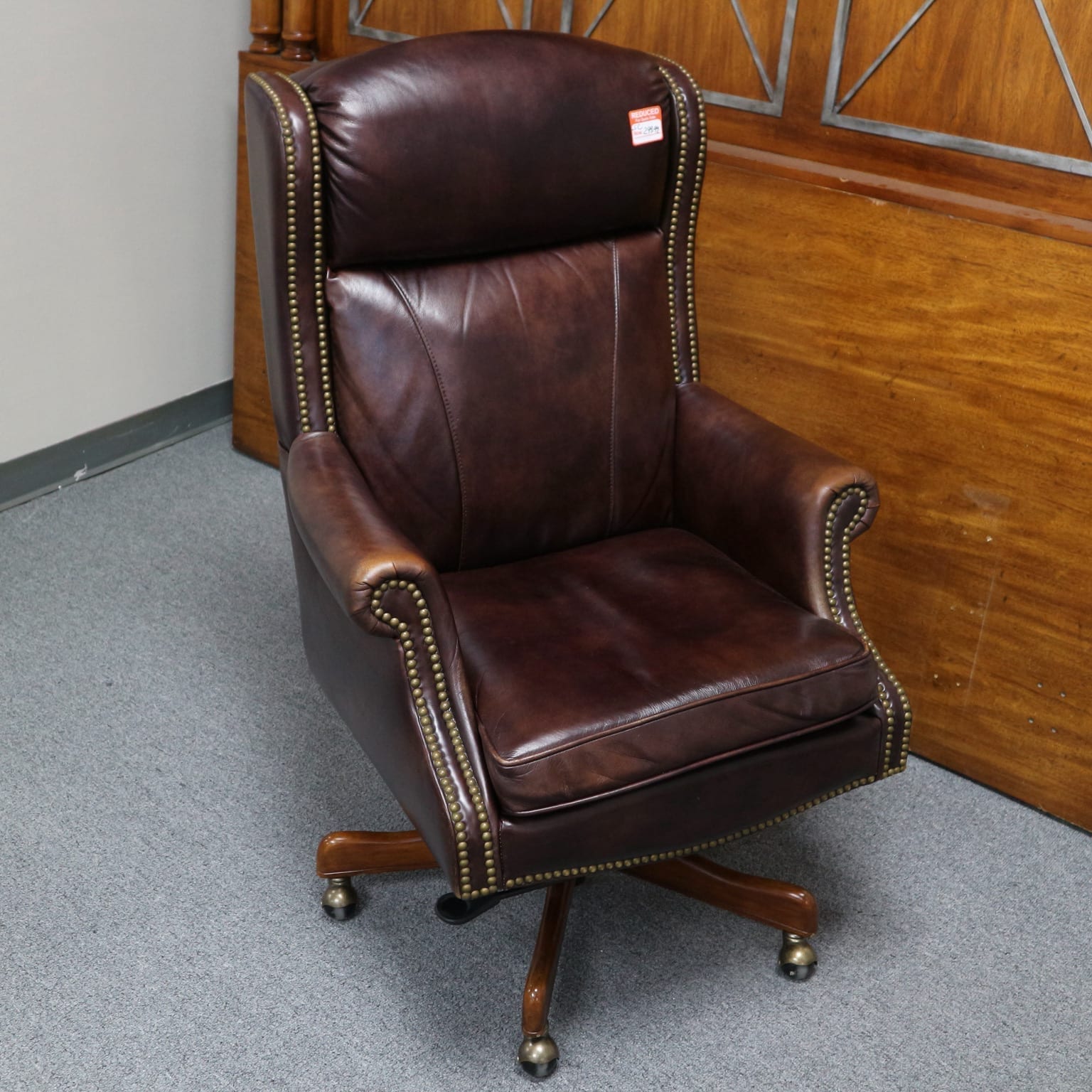 Hooker Furniture Executive Chair | Office Furniture Liquidations