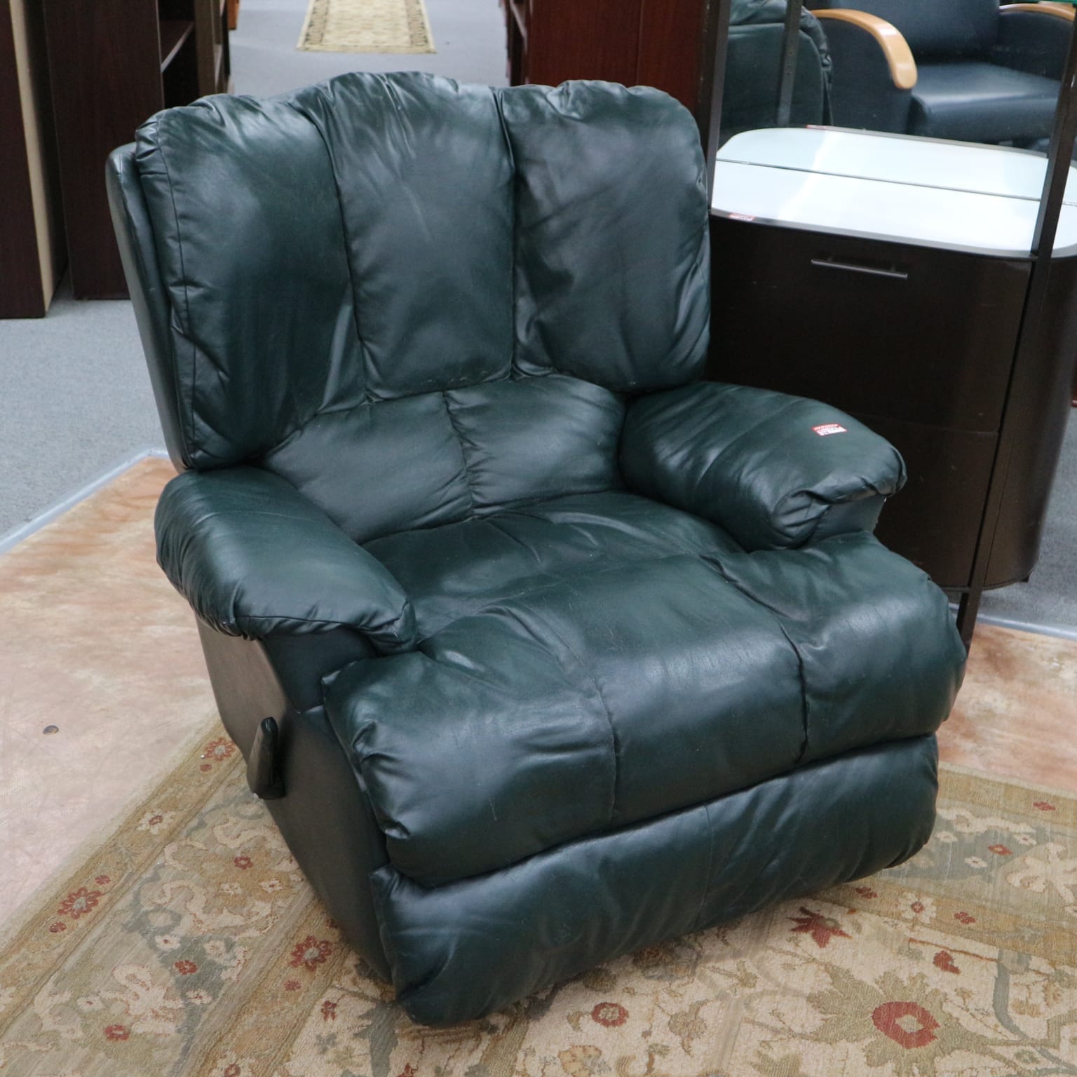 Recliner Chair | Office Furniture Liquidations
