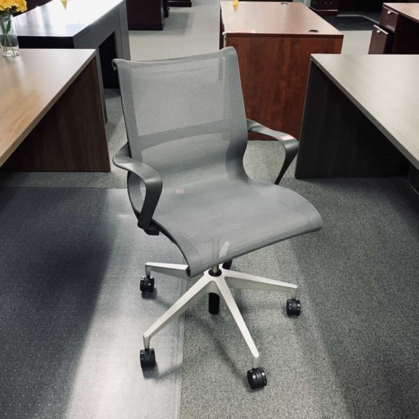setu-Silver-black-task-chair-front