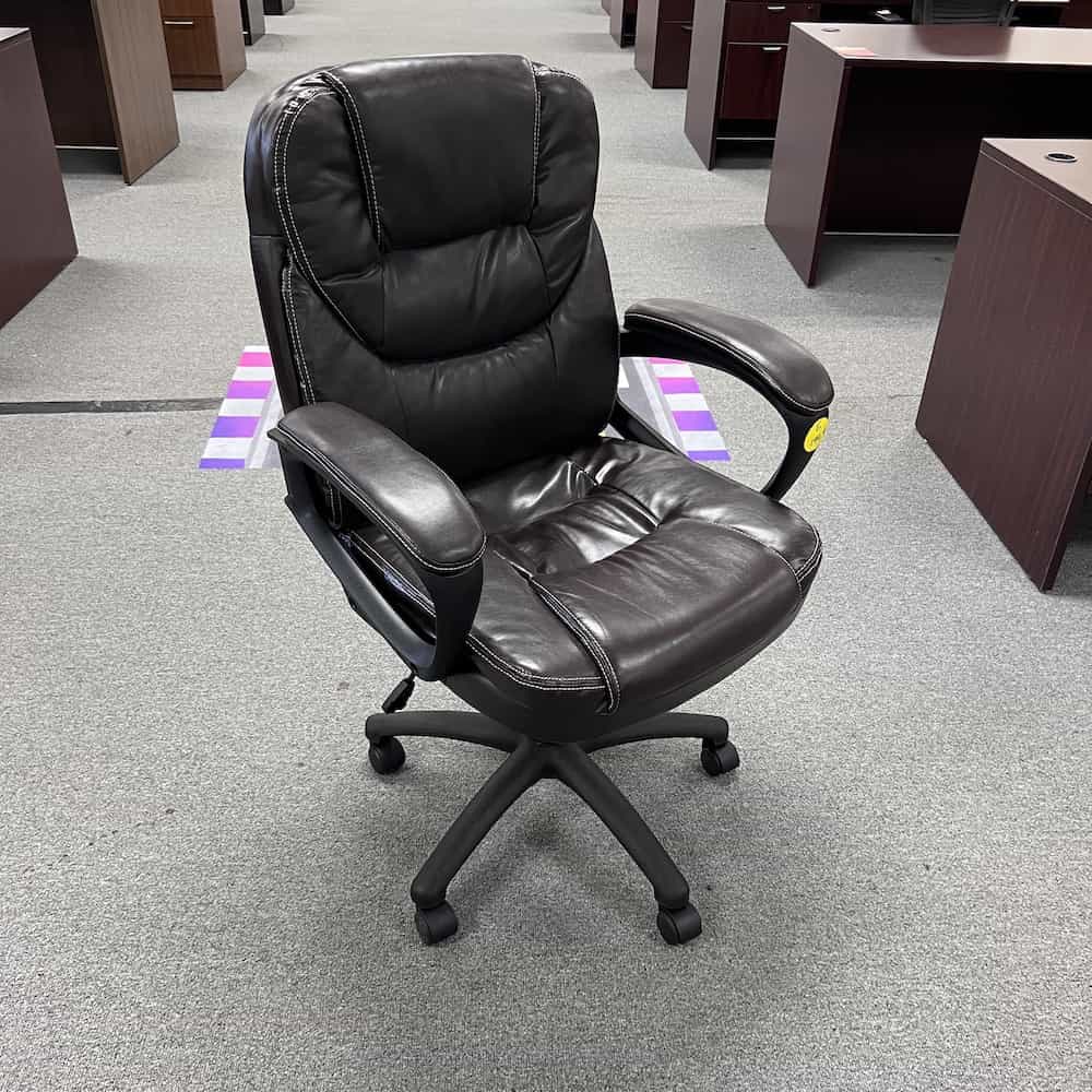 brown vinyl executive chair