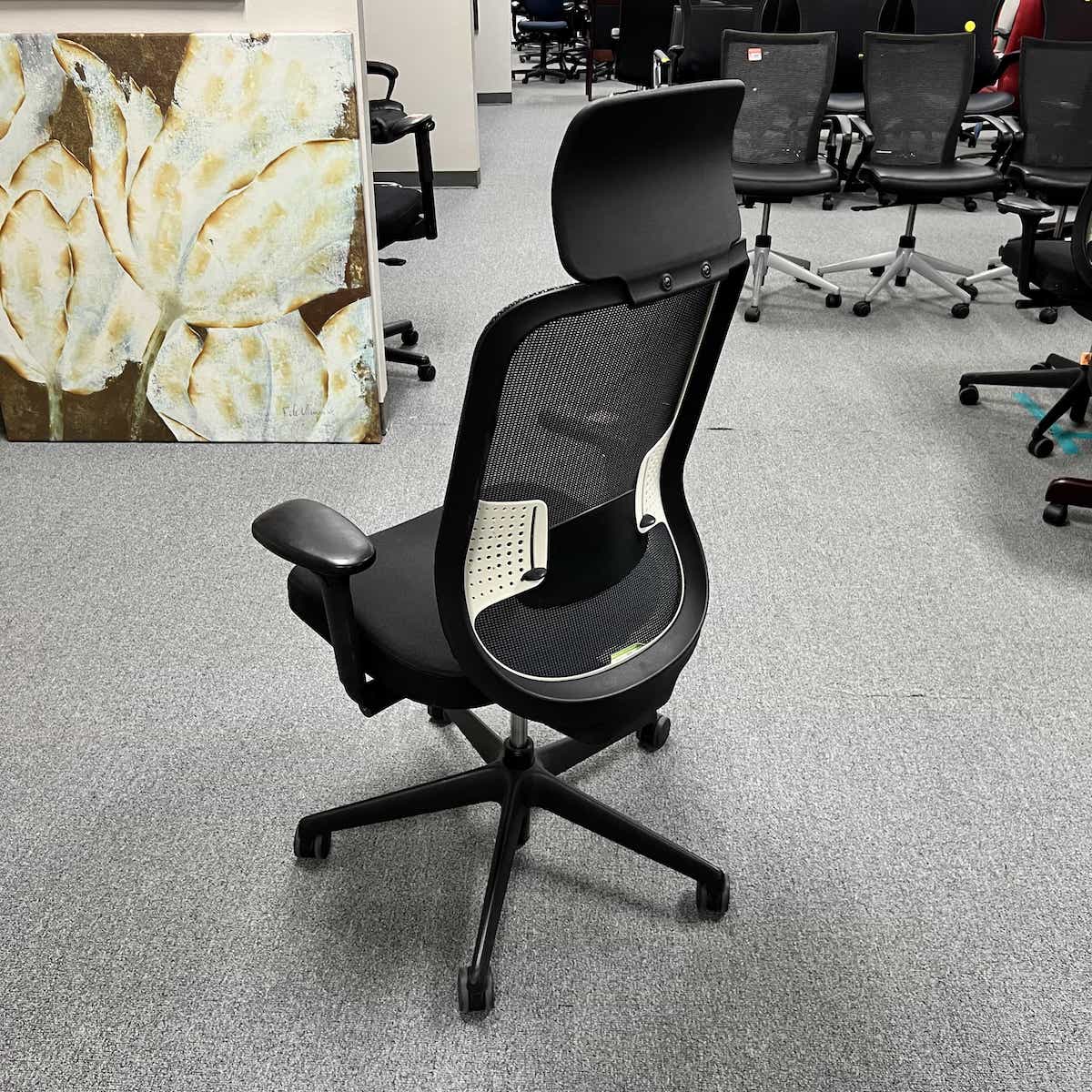 black-technion-task-chair-back