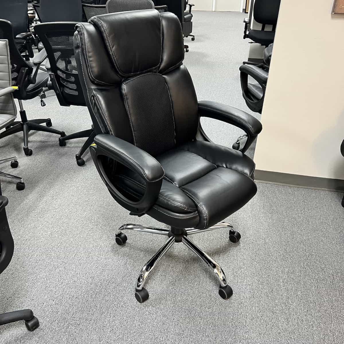 new-black-vinyl-big-n-tall-chair