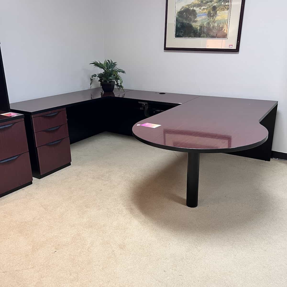 78" Wide Mahogany/Black Bullet Nose U-Desk - Left Return