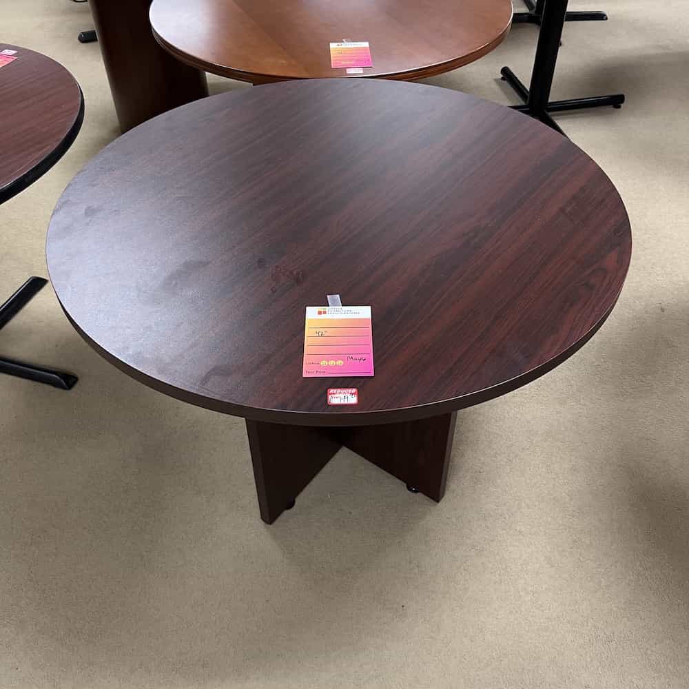 42" Wide Hon Mahogany Round Break Room Table - Image 2