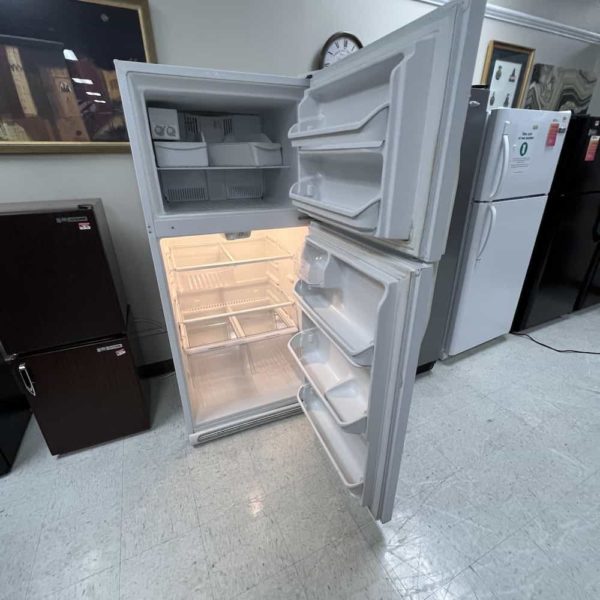 30" Kenmore White Freezer Top Refrigerator - Standard Depth - Image 2