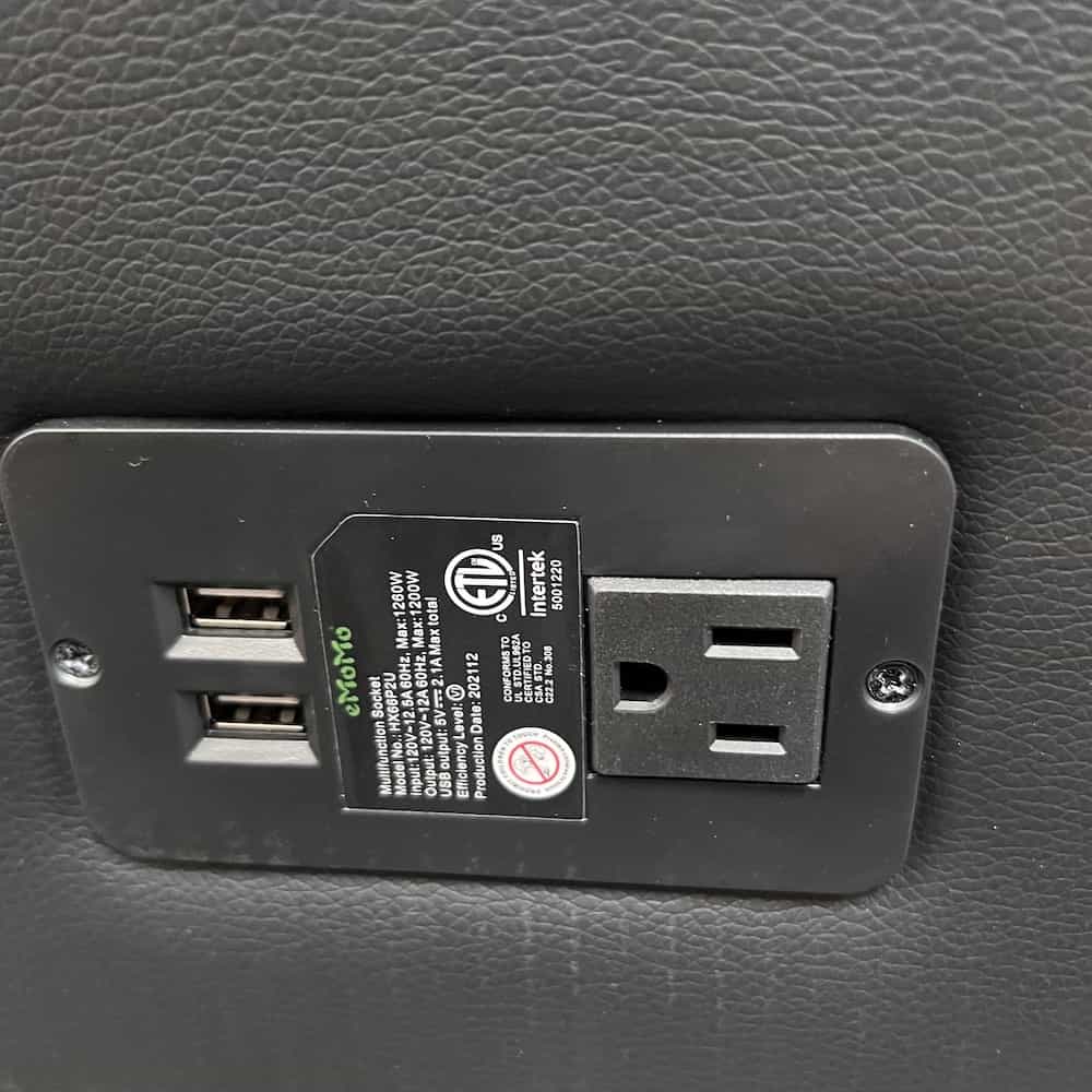 Black Modern Club Chair with Electric and USB Ports - Image 3