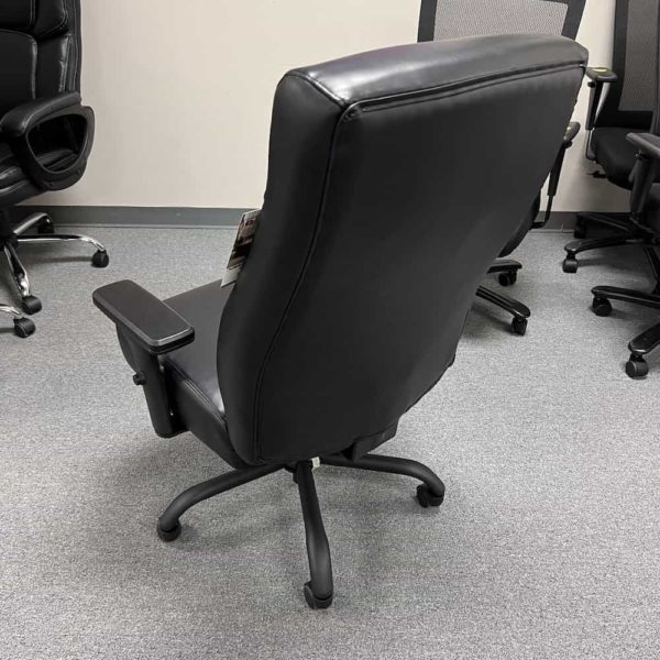 black vinyl big and tall chair, back