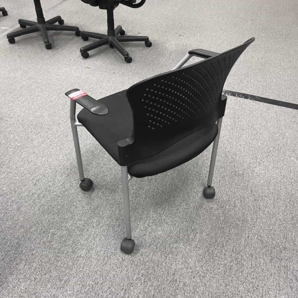 Rolling Guest Chair