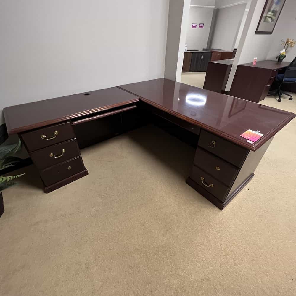 mahogany tradtional l-desk