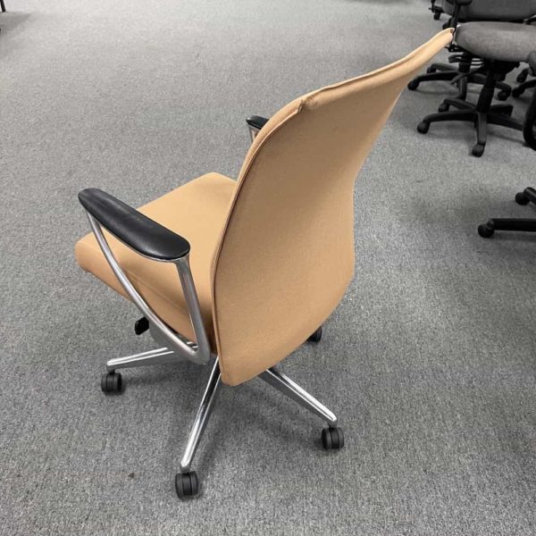 Allseating Zip Sand and Silver Contemporary Mesh Back Conference Chair - Image 2