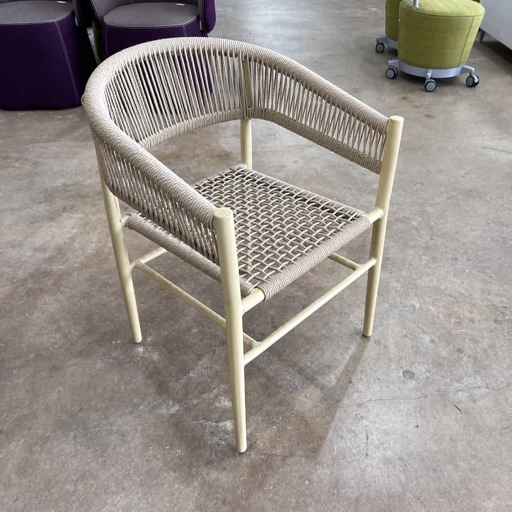 outdoor rattan chair front