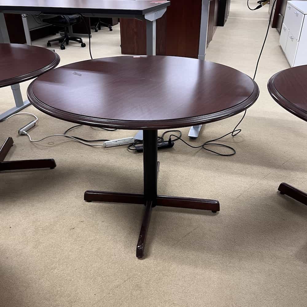 Round Break Room Table, mahogany with mahogany leg