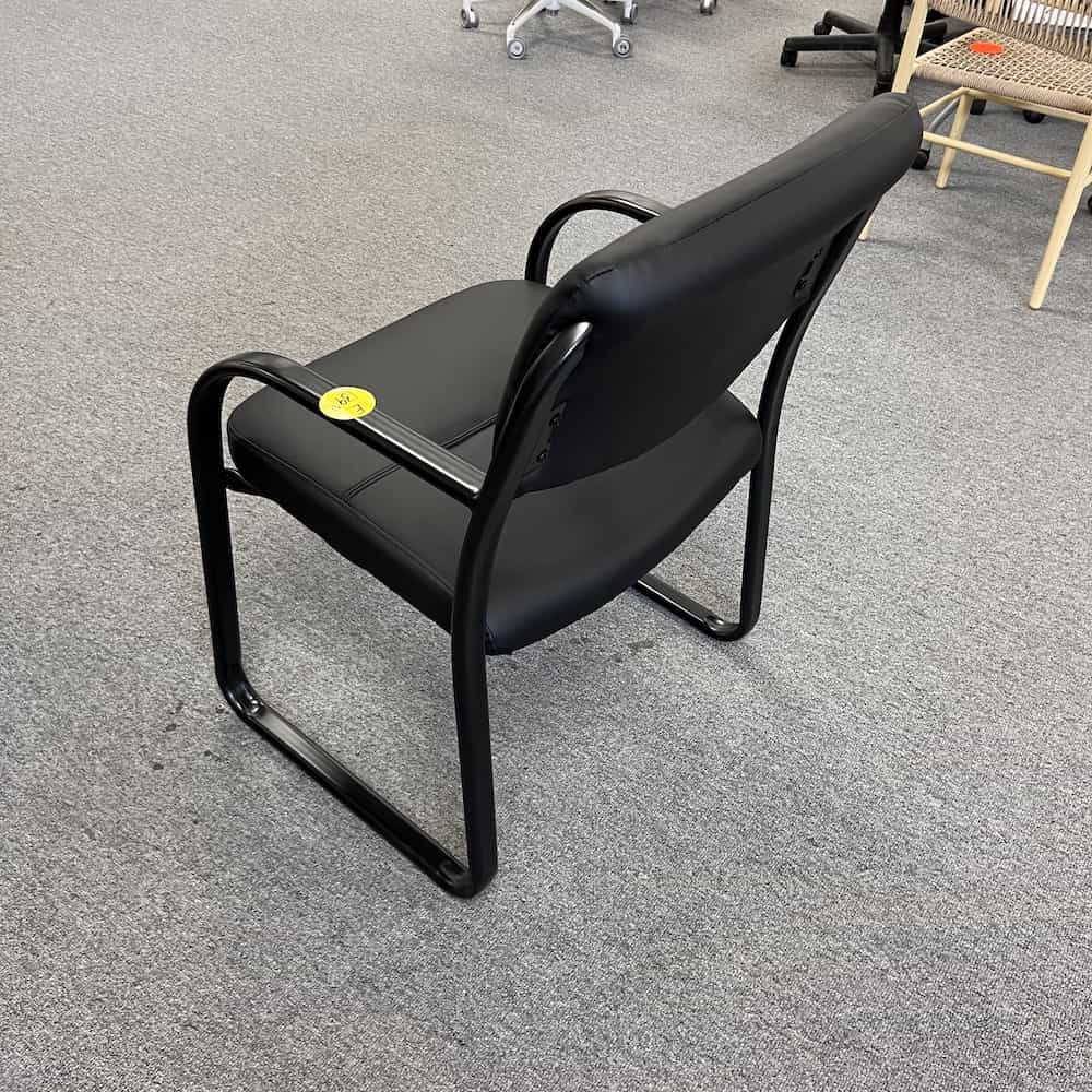 Guest Sled Chair with arms, black