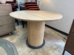 oak veneer wood table round with round base