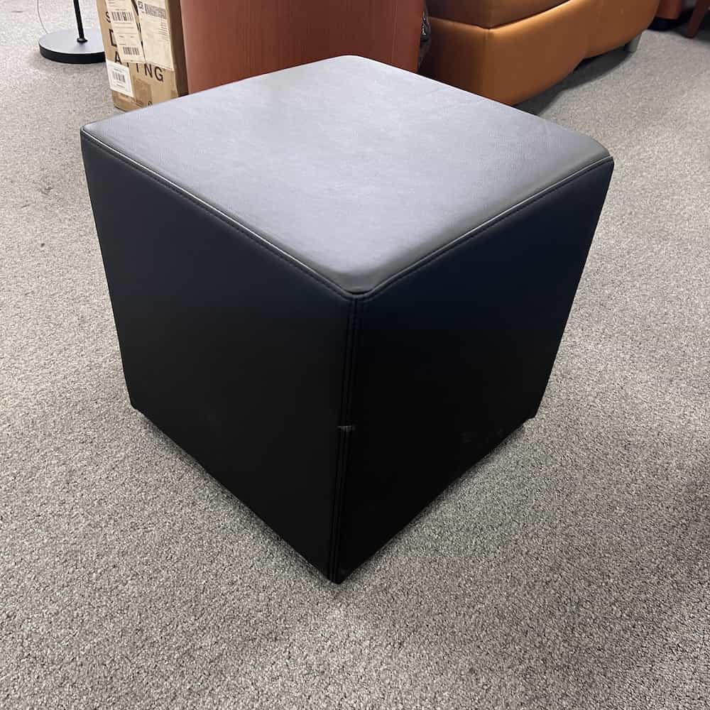 https://www.officefurnituresa.com/wp-content/uploads/2023/06/new-black-square-vinyl-ottoman-modular.jpg