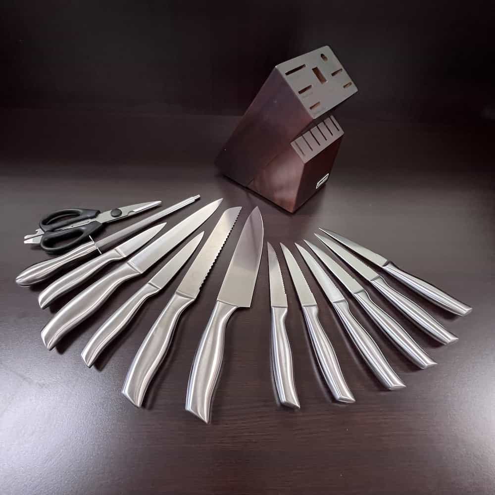 knife block set with all knives spread out in a fan