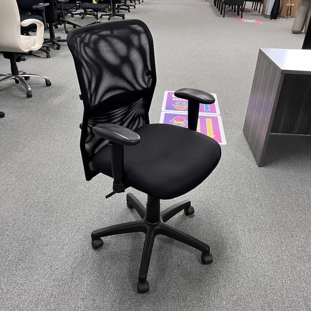 mesh back upholstered office task chair