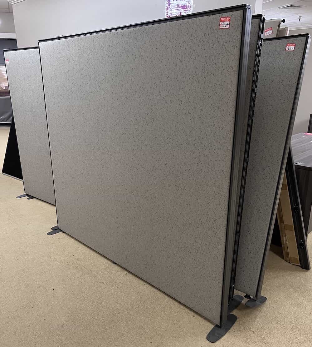 grey panel with feet for office, fabric, 72 x 66