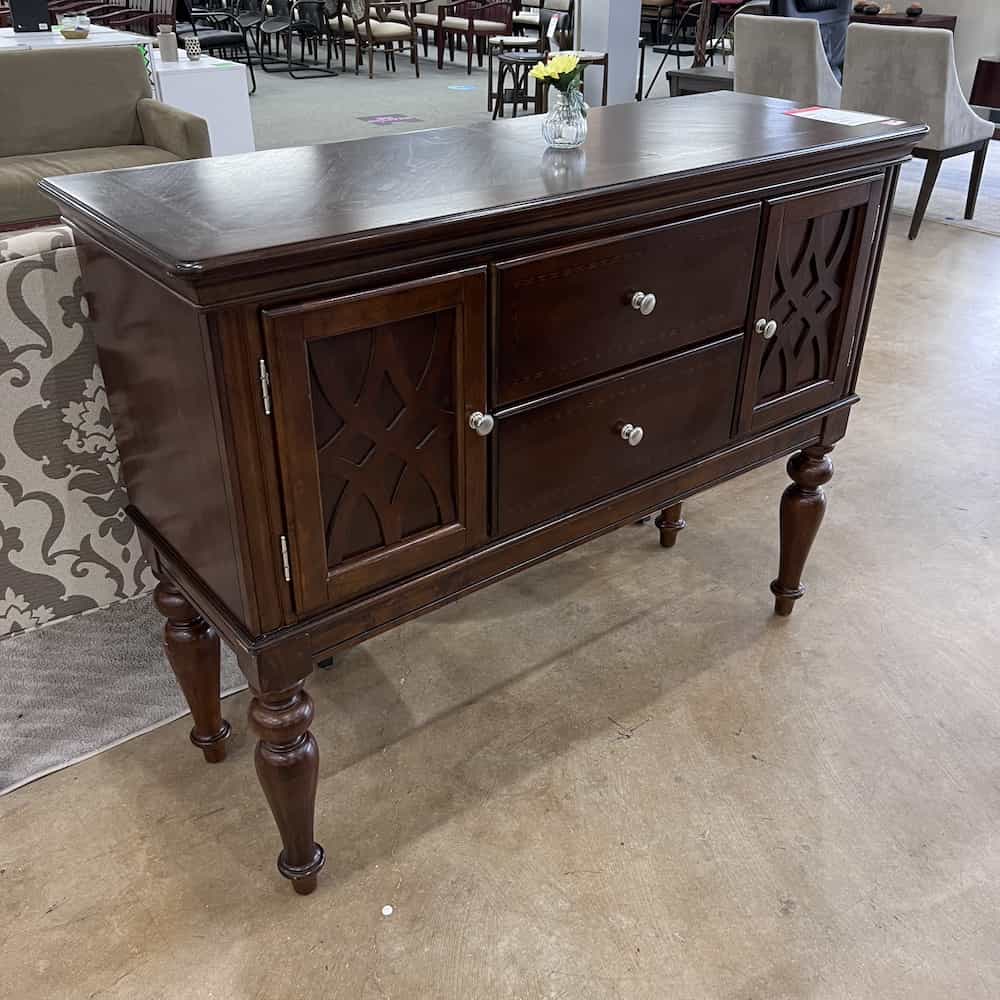 mahogany buffet with two cabinets and two drawers