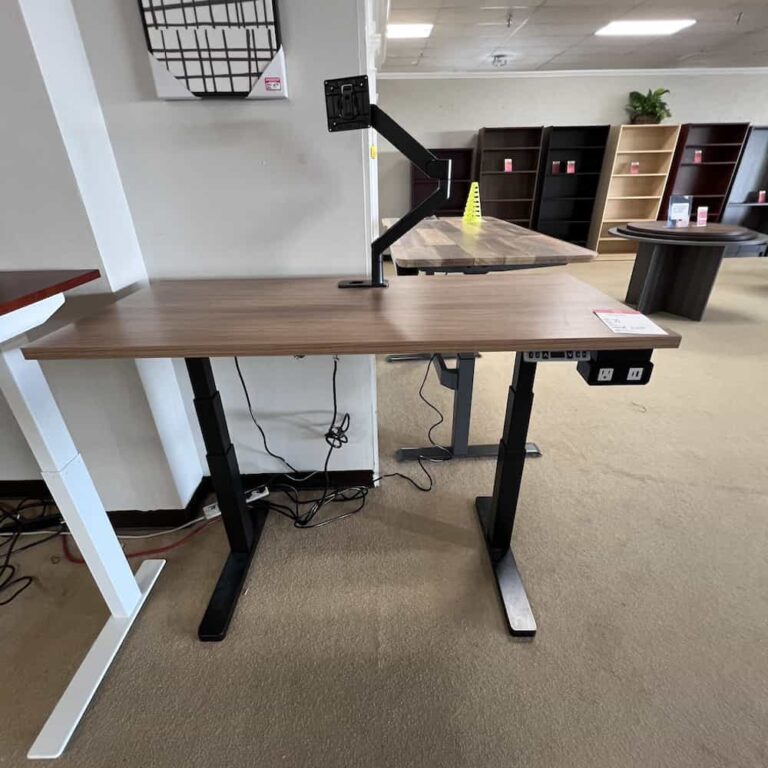 All Desks Archives | Office Furniture Liquidations