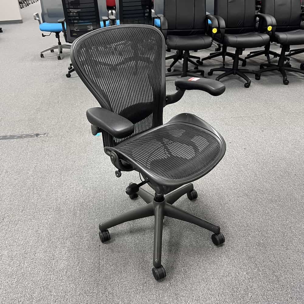 Herman Miller Aeron classic size B, used Office chair