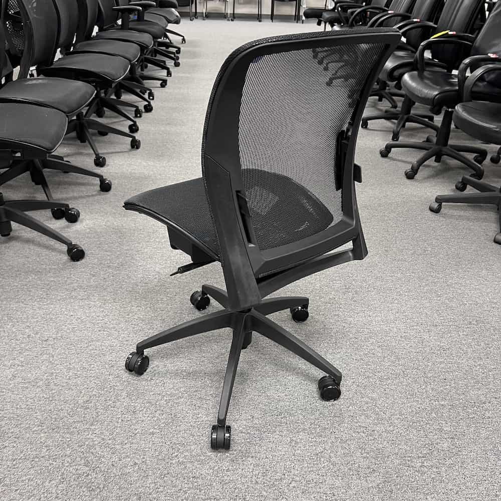 mesh seat mesh back task chair used no arms