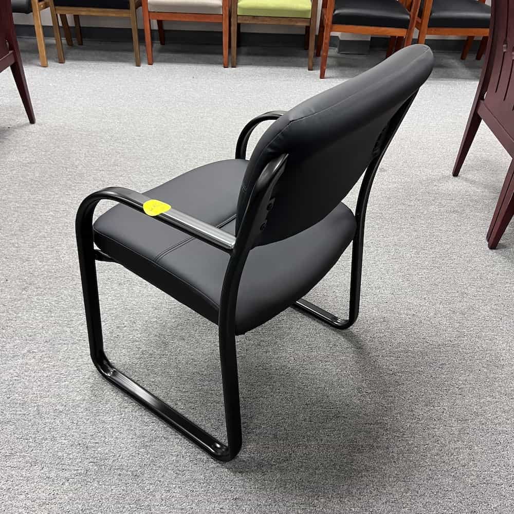 Guest Sled Chair with arms, black