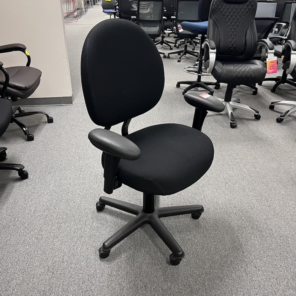 Steelcase Criterion Plus Chair used office furniture, black