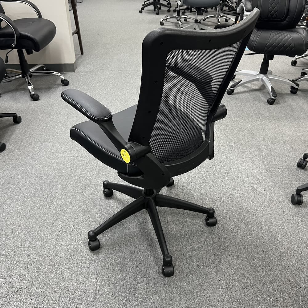 black vinyl seat mesh back and vinyl flip up arms new chair task office furniture