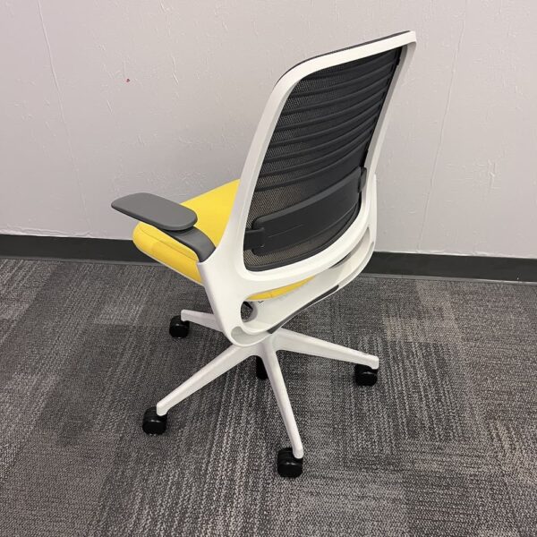 steelcase series 1 task chair grey mesh back used office furniture