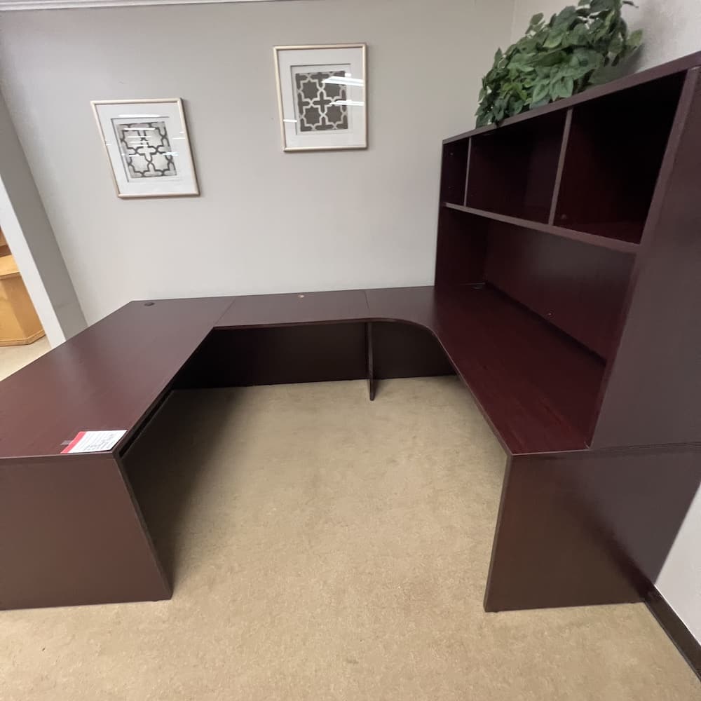 mahogany laminate u-desk right return shell with hutch used office furniture