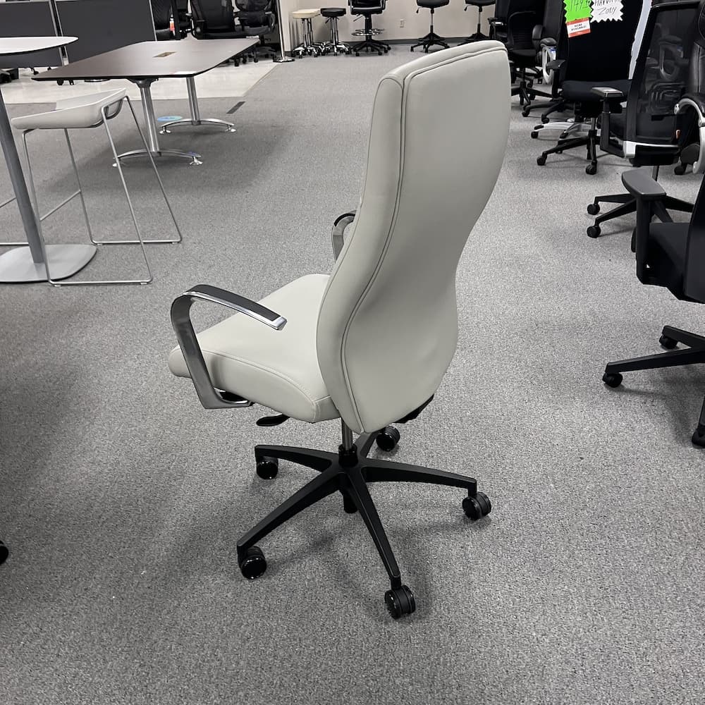 9 to 5 seating conference chair grey vinyl commercial seating used office furniture