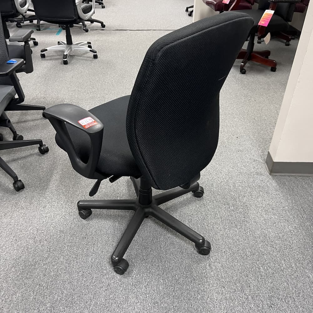 black upholstered heavy duty sitonit task chair, big and tall seating, used office furniture