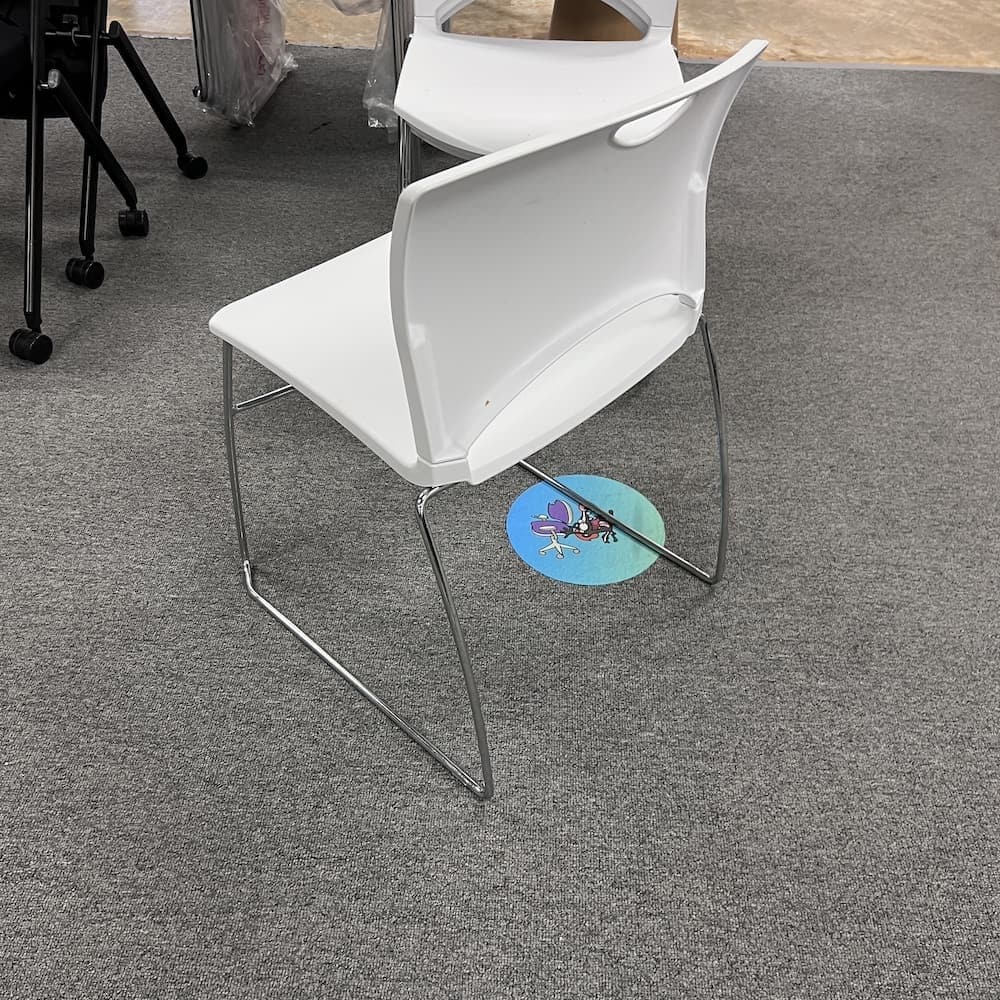 white plastic stacking chair sitonit, used office furniture