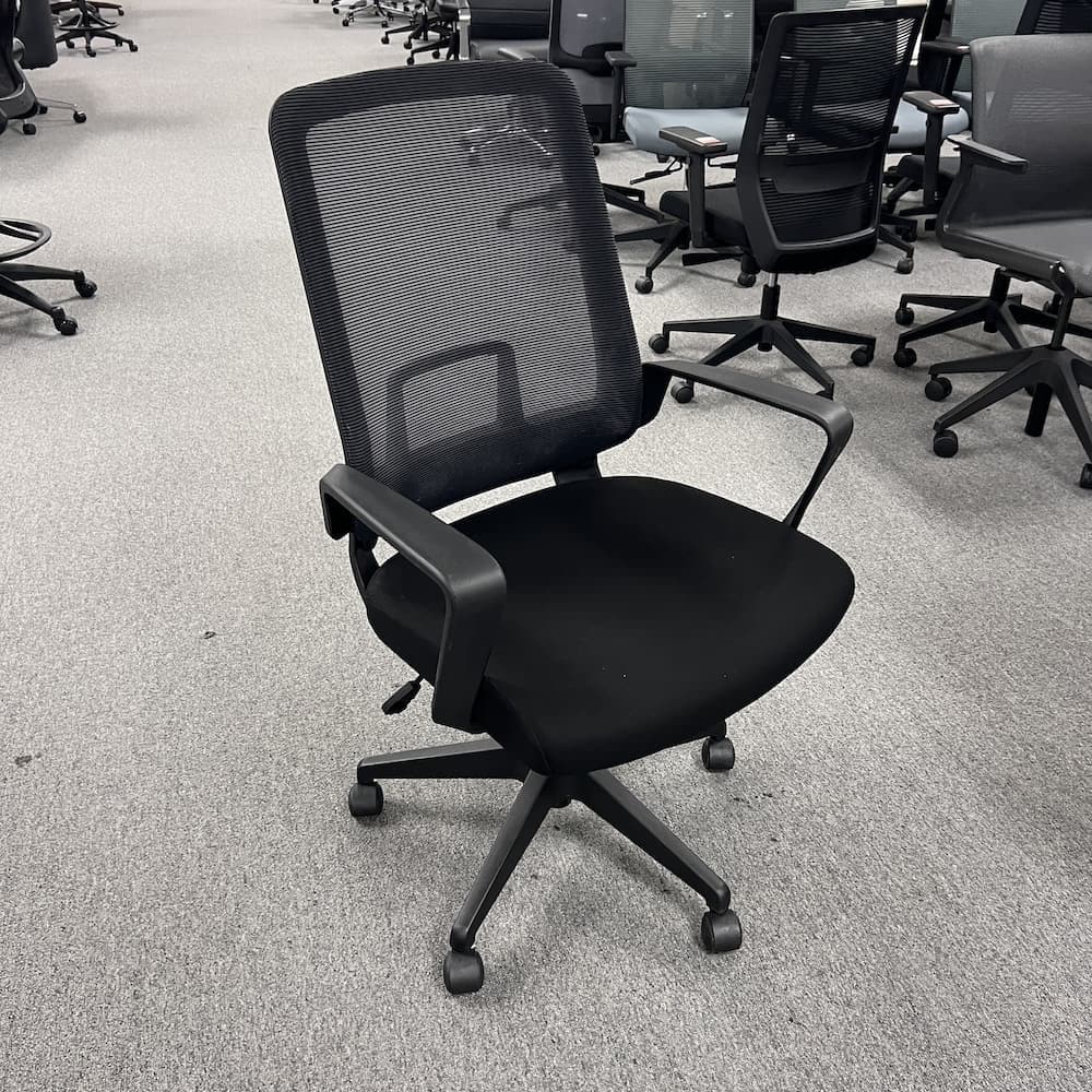 black mesh back task chair with fixed arms