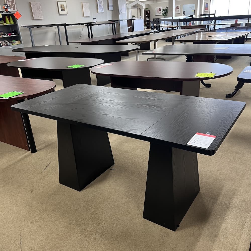 black table desk with triangle 3d legs, used office furniture