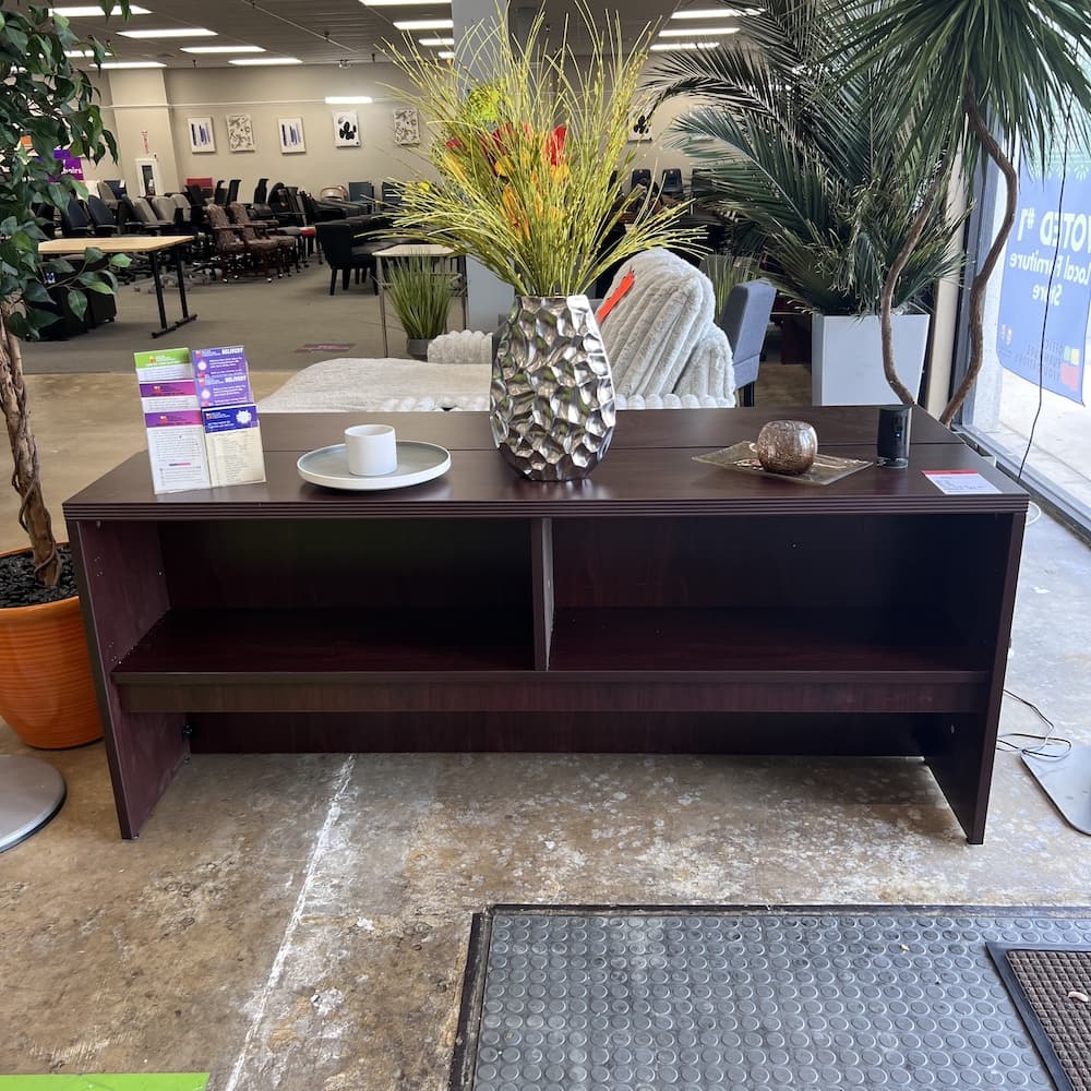 mahogany laminate credenza with fluted edge, console for tv, used office furniture, used home furniture