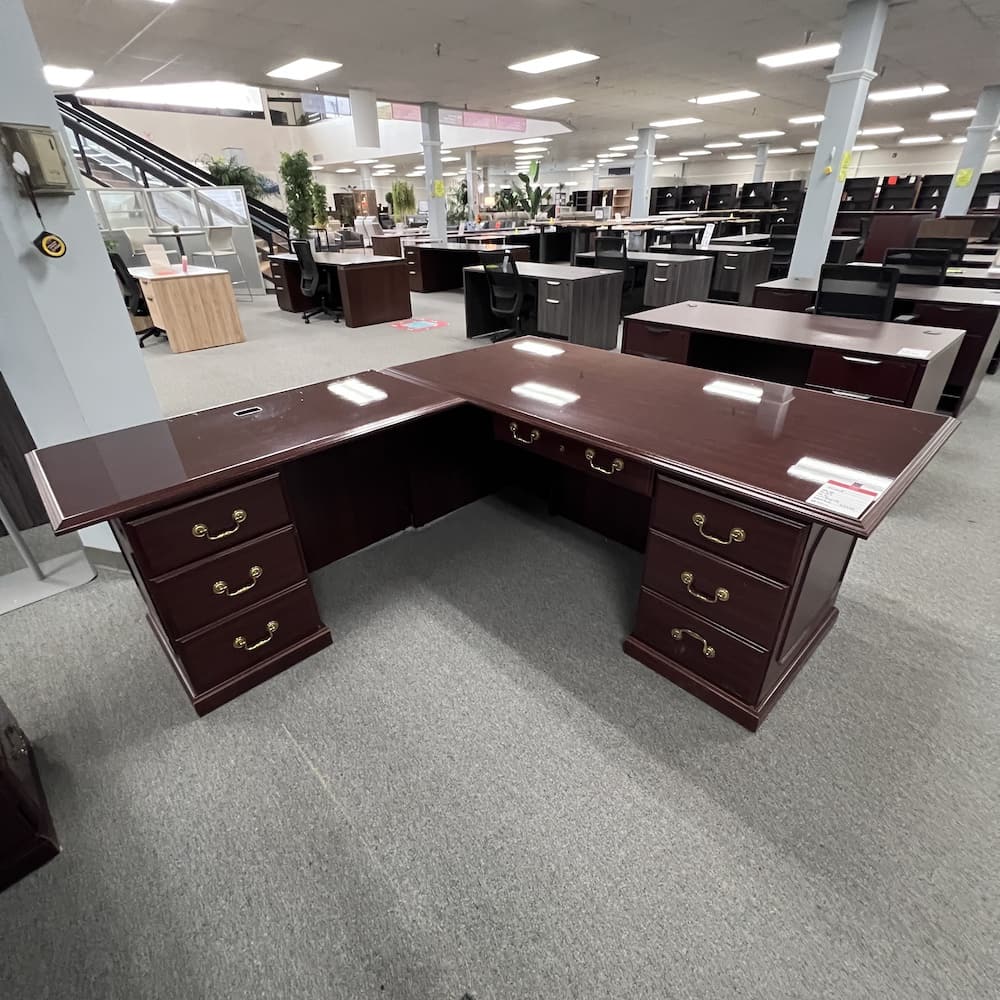 global mahogany traditional l-desk left return with gold pulls, used office furniture