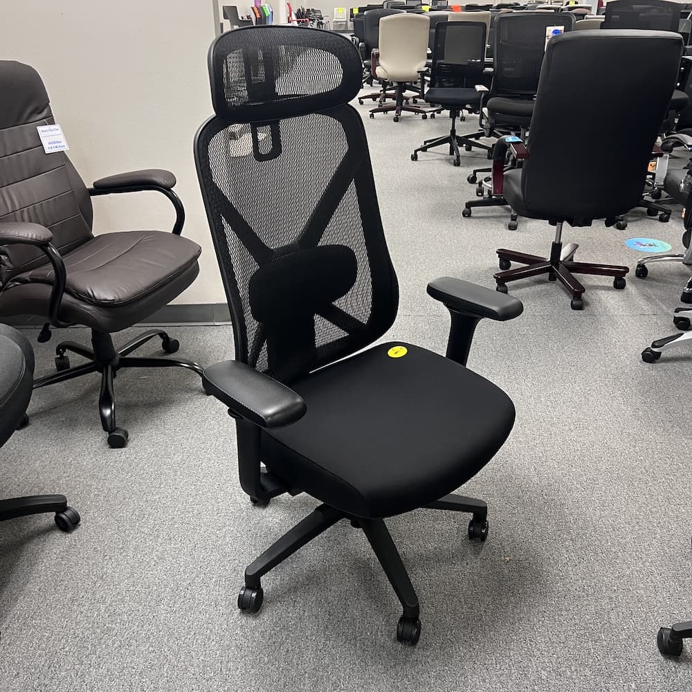 new! all mesh big and tall office chair with headrest. Office furniture, San Antonio, Texas