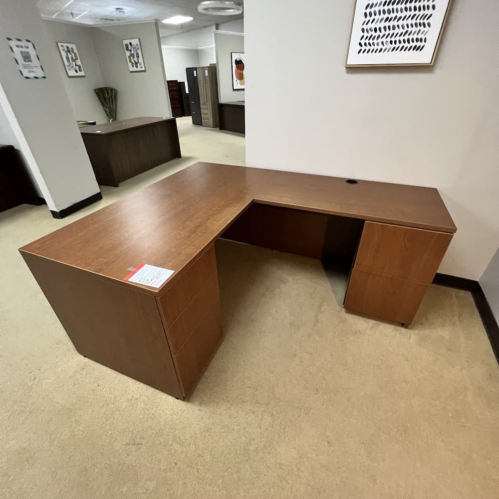 cherry l-desk right return hon double pedestal, used office furniture