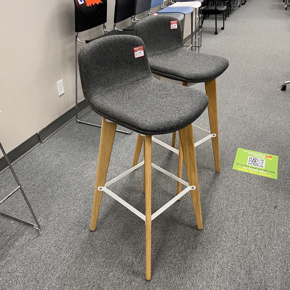dark grey upholstery stool with natural legs and white foot rest, used office furniture, used home furniture, orange box cubb