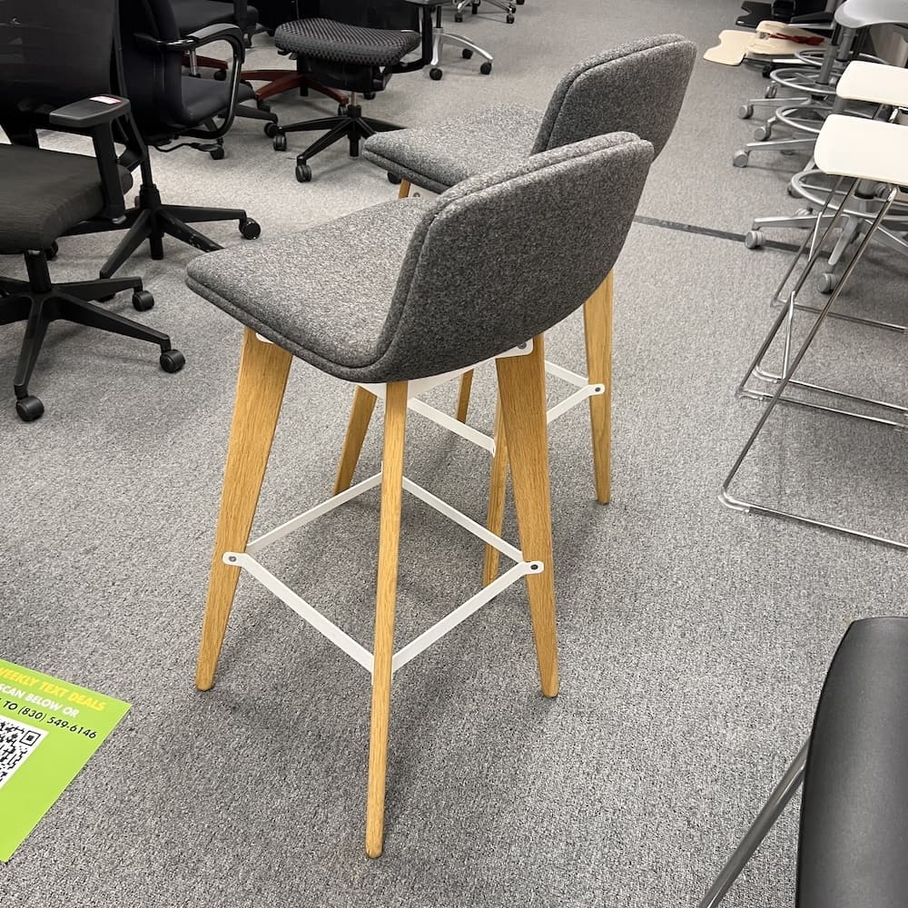 dark grey upholstery stool with natural legs and white foot rest, used office furniture, used home furniture, orange box cubb
