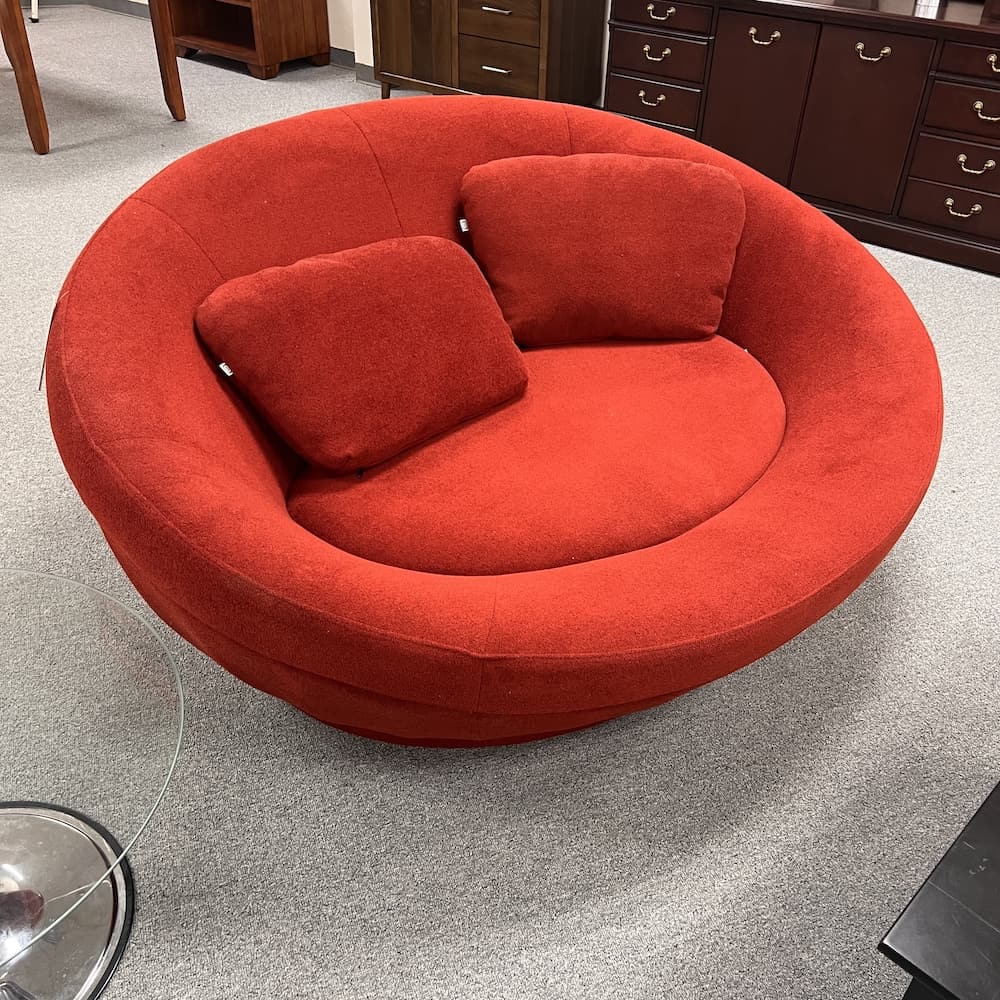red round upholstered sofa couch Cellini UFO, used furniture