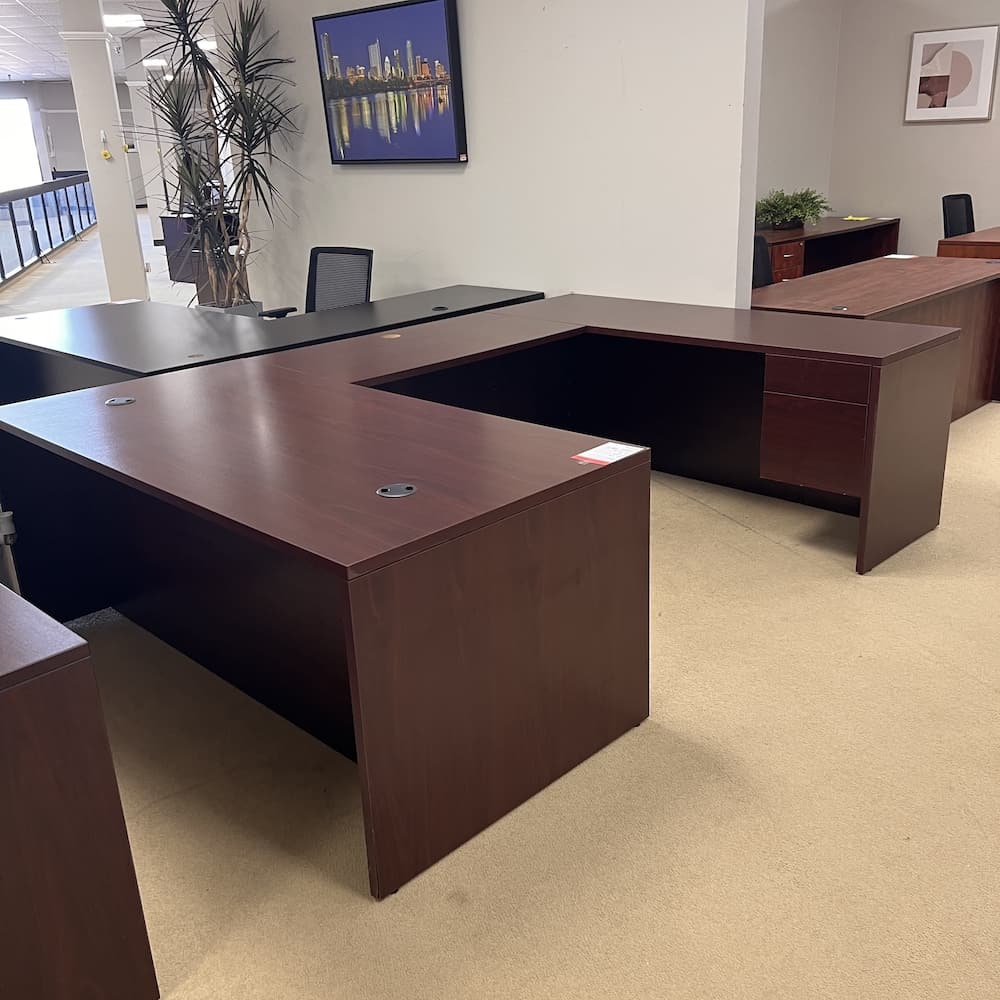 mahogany laminate global u-desk right return, used office furniture