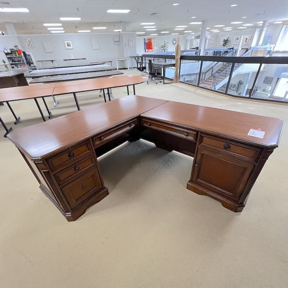 hooker Brookhaven traditional executive office furniture, l-desk and credenza set, hooker furniture