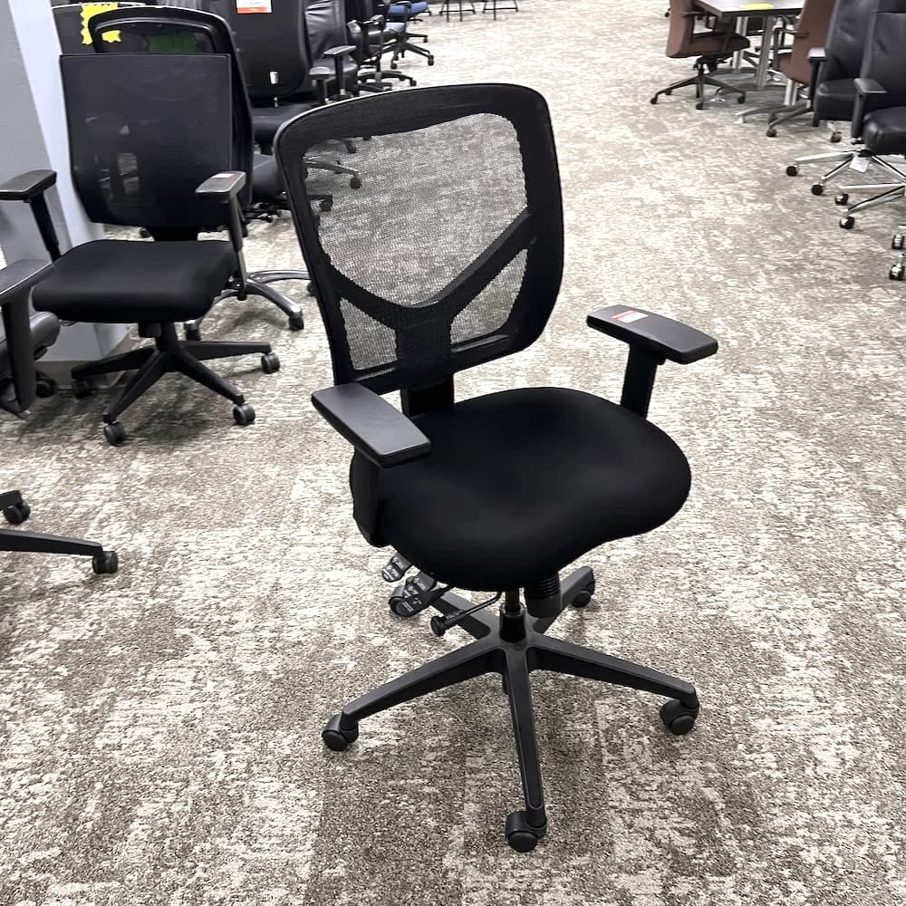 mesh back black task chair, shopsol, used office furniture