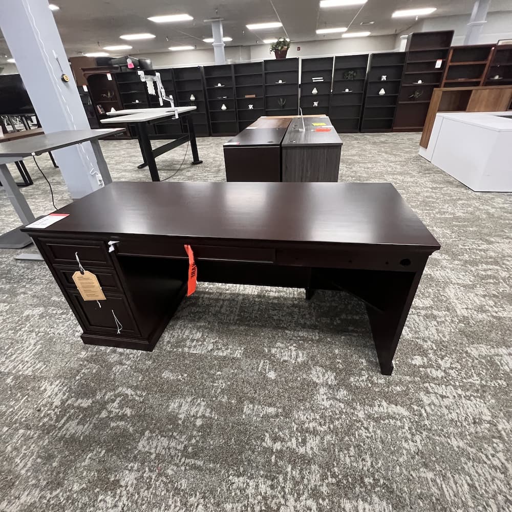 Martin desk l-shape but missing return, scratch n dent furniture office